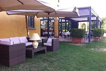 Villa Aretusi Болонья 3*,